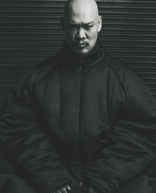 LUU DAN showroom setup